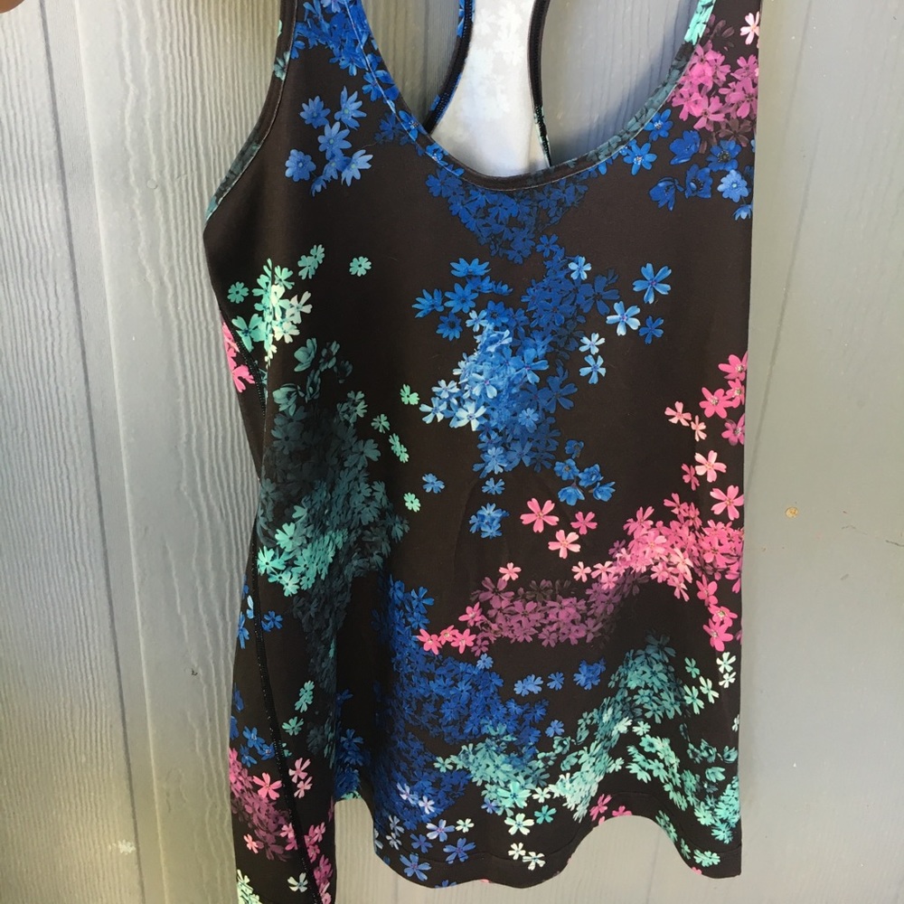 Lululemon floral tank